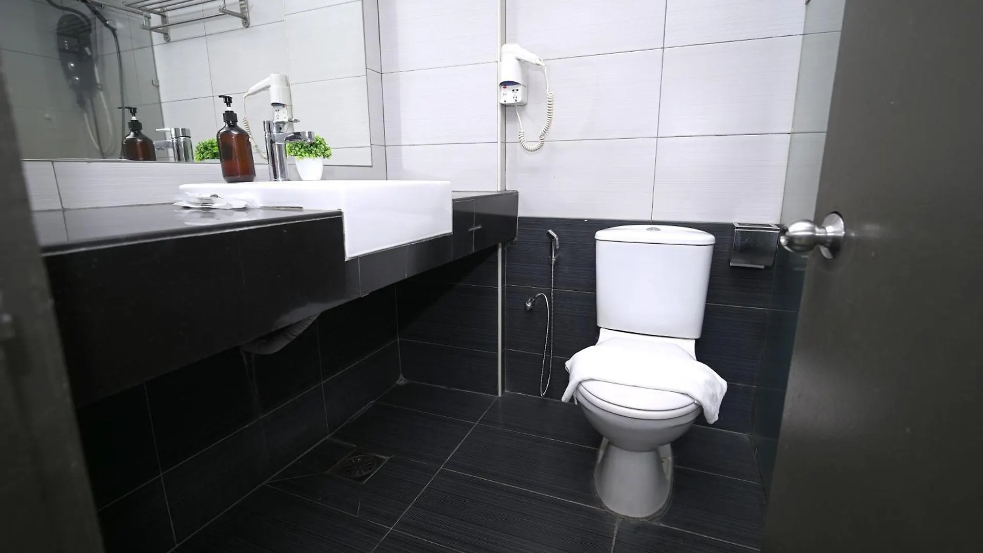 Kingston Hotel 6 - Changkat, Bukit Bintang Kuala Lumpur 2*,