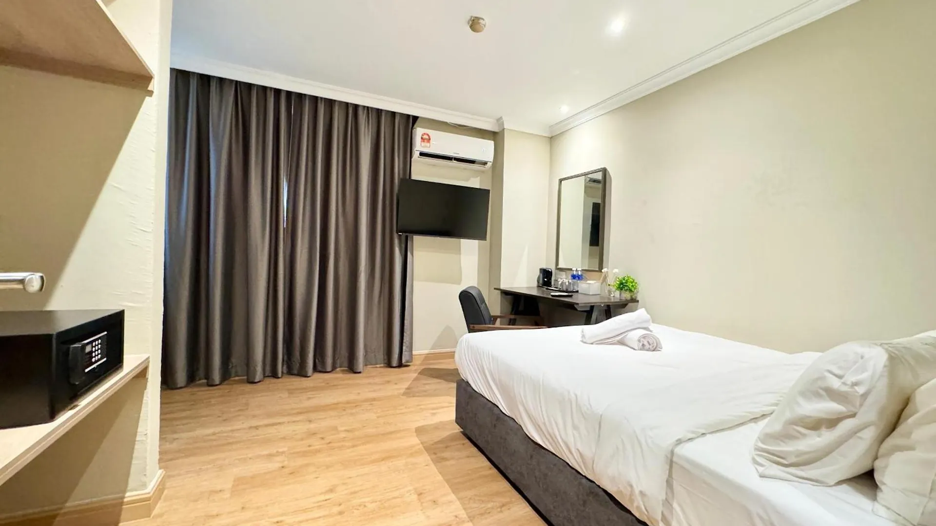 Kingston Hotel 6 - Changkat, Bukit Bintang Kuala Lumpur 2*,  Malezya