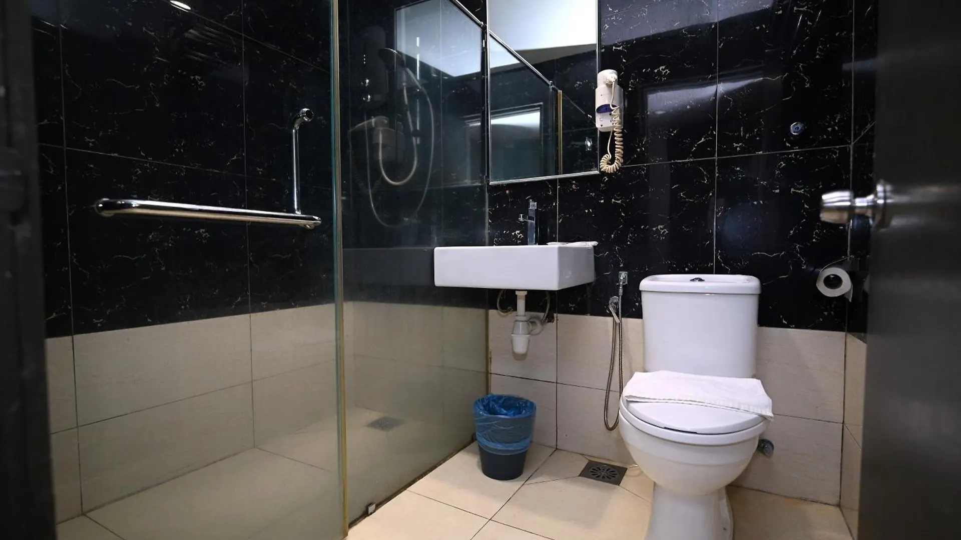 Kingston Hotel 6 - Changkat, Bukit Bintang 吉隆坡 2*,  马来西亚